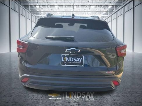 New 2026 Chevrolet Trax RS w/ Sunroof Package FWD image 6
