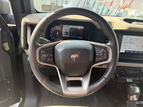 Used 2023 Ford Bronco Wildtrak AWD/4WD image 9