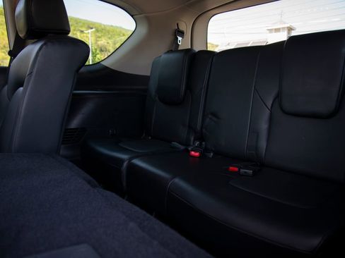 Used 2022 Nissan Armada SV AWD/4WD image 17
