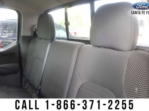 Used 2018 Nissan Frontier PRO-4X AWD/4WD image 19