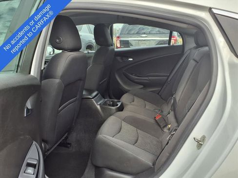 Used 2018 Chevrolet Volt LT w/ Comfort Package image 12