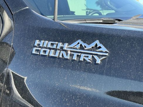 Used 2026 Chevrolet Silverado 2500 High Country w/ High Country Premium Package AWD/4WD image 8