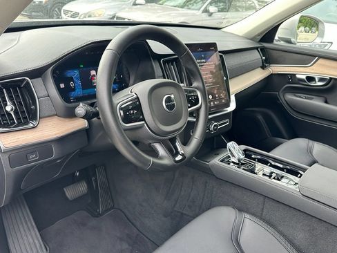 Used 2025 Volvo XC90 B6 Plus AWD/4WD image 19