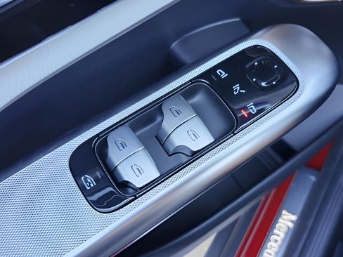 New 2026 Mercedes-Benz GLC 300 image 26