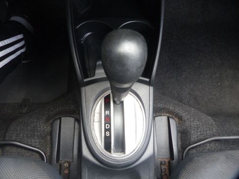 Used 2010 Honda Fit Sport image 22