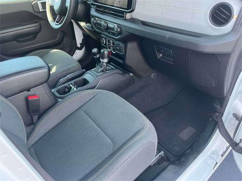 Used 2024 Jeep Wrangler Sport S image 23