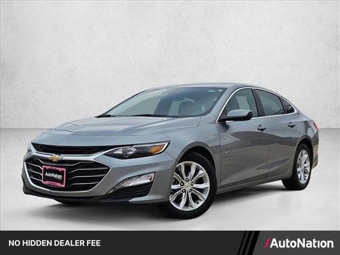 Used 2025 Chevrolet Malibu LT FWD image 1