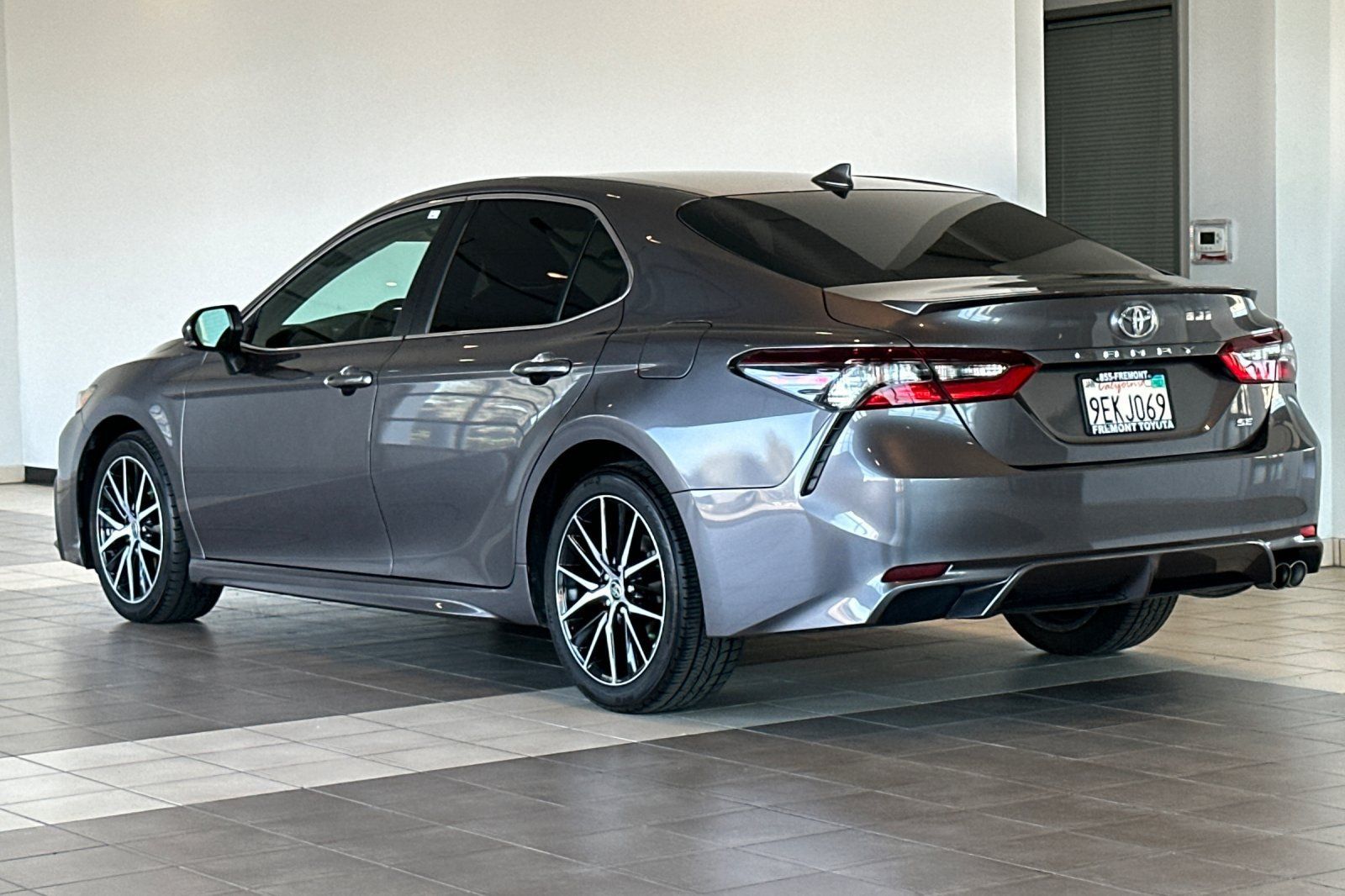 Certified 2023 Toyota Camry SE FWD image 6