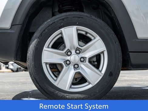 Used 2022 Jeep Compass Latitude w/ Convenience Group AWD/4WD image 9