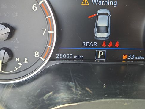 Used 2023 Nissan Altima 2.0 SR FWD image 28