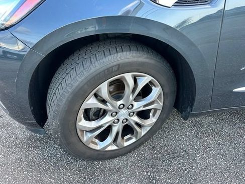 Used 2019 Buick Enclave Avenir w/ Avenir Technology Package AWD/4WD image 8