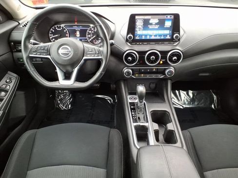 Used 2022 Nissan Sentra SV image 8