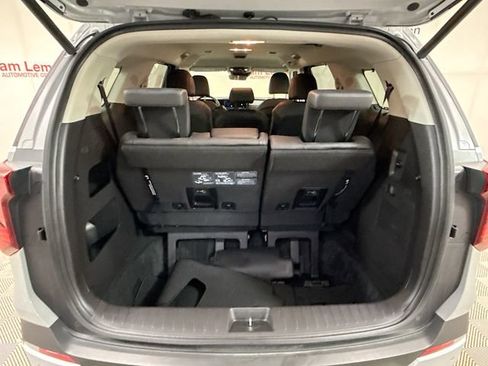 Used 2026 Kia Carnival EX FWD image 26