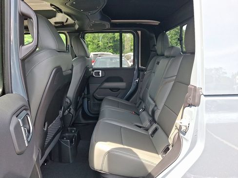 New 2026 Jeep Gladiator Mojave AWD/4WD image 7
