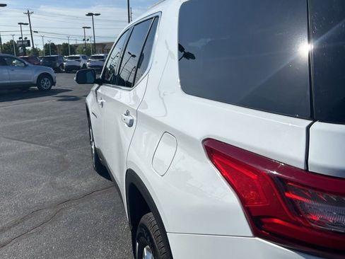 Used 2019 Chevrolet Traverse LT AWD/4WD image 9