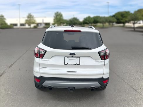 Used 2018 Ford Escape Titanium w/ Ford Safe & Smart Package FWD image 6