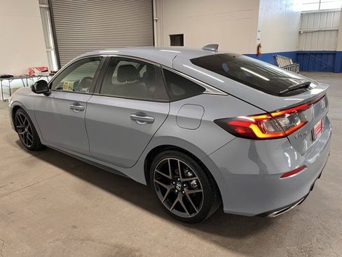 Used 2023 Honda Civic Sport Touring image 5