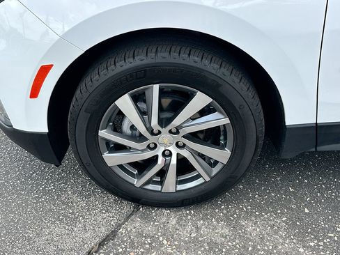 Used 2023 Chevrolet Equinox Premier FWD image 30