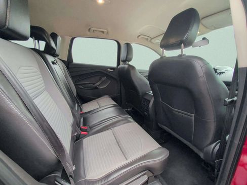 Used 2018 Ford Escape SE w/ SE Sport Appearance Package AWD/4WD image 31
