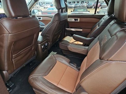 Used 2023 Ford Explorer King Ranch w/ Technology Package AWD/4WD image 22