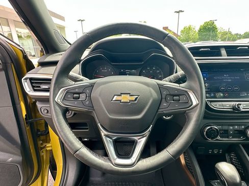 Used 2023 Chevrolet TrailBlazer ACTIV w/ Sun and Liftgate Package AWD/4WD image 18