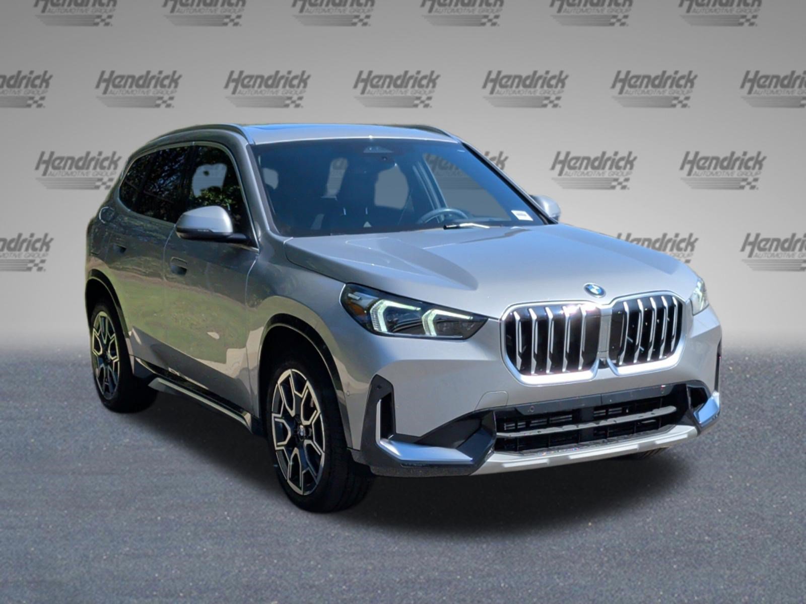Used 2026 BMW X1 xDrive28i AWD/4WD image 2
