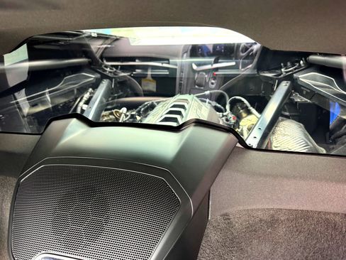 Used 2025 Chevrolet Corvette Stingray Coupe w/ 1LT image 23