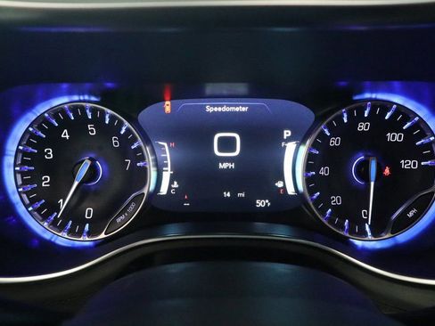 New 2026 Chrysler Pacifica Pinnacle FWD image 4