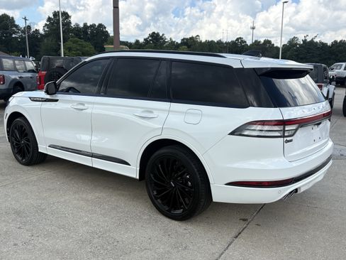 Used 2025 Lincoln Aviator Reserve w/ Equipment Group 201A AWD/4WD image 6