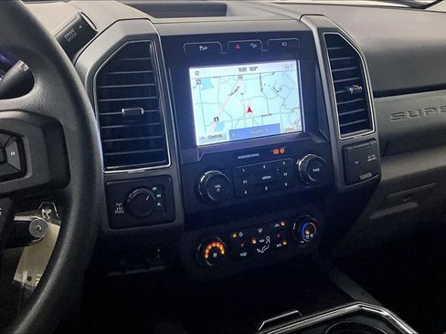 Used 2021 Ford F250 XLT w/ XLT Premium Package AWD/4WD image 7