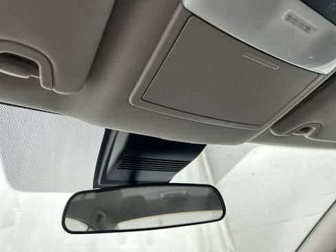 Used 2025 Nissan Altima 2.5 SV FWD image 21