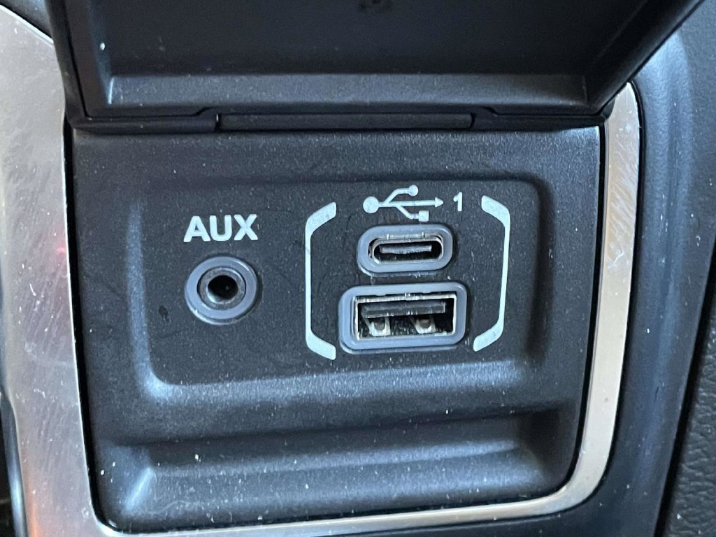 Certified 2023 Jeep Wrangler Unlimited Sahara w/ LED Lighting Group AWD/4WD image 40