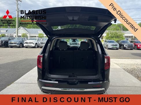 Used 2023 GMC Acadia Denali w/ Black Diamond Edition AWD/4WD image 9
