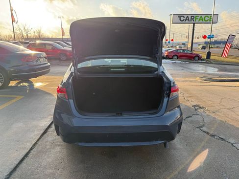 Used 2024 Toyota Corolla LE w/ LE Convenience Package image 12