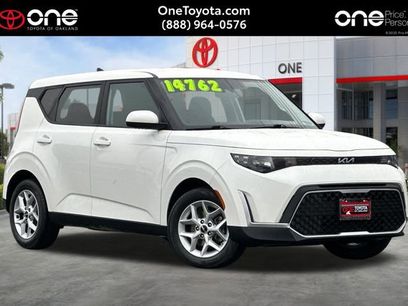 Used 2023 Kia Soul LX w/ Option Group 015