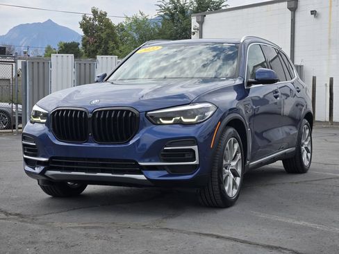 Used 2022 BMW X5 xDrive45e w/ Premium Package AWD/4WD image 3