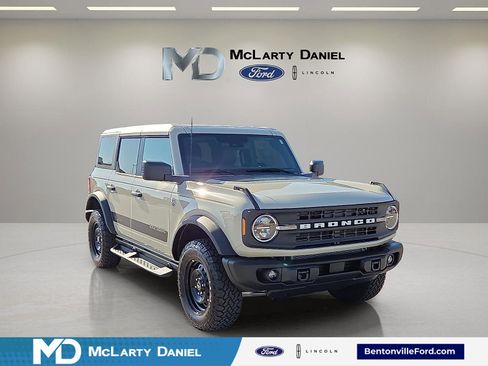 New 2026 Ford Bronco Big Bend w/ Black Diamond Package AWD/4WD image 1