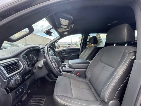 Used 2018 Nissan Titan XD AWD/4WD image 6