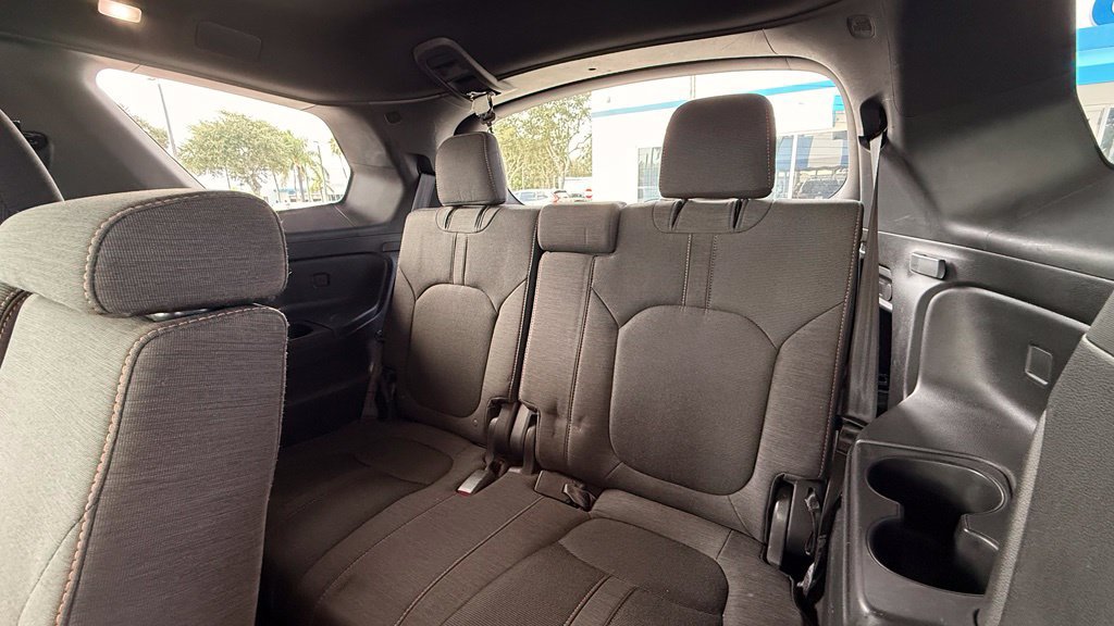 Certified 2024 Honda Pilot Sport image 9