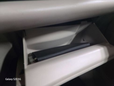 Used 2017 Chrysler Pacifica LX image 44