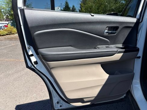 Used 2019 Honda Pilot Elite image 22