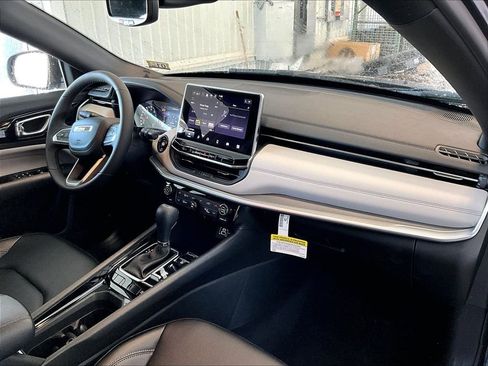 New 2026 Jeep Compass Limited image 10