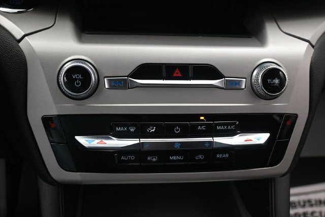 Certified 2023 Ford Explorer XLT AWD/4WD image 12