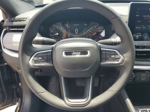 Used 2024 Jeep Compass Latitude AWD/4WD image 13