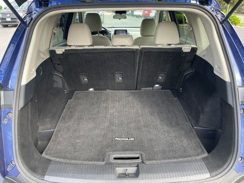 Used 2021 Nissan Rogue SV AWD/4WD image 18