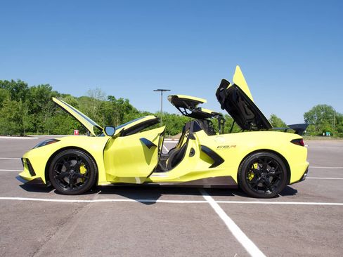 Used 2022 Chevrolet Corvette Stingray Premium Conv RWD image 27