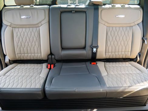 Used 2026 Ford F450 Platinum w/ Platinum Plus Package image 14