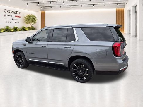 Used 2022 GMC Yukon SLT w/ SLT Premium Package AWD/4WD image 8