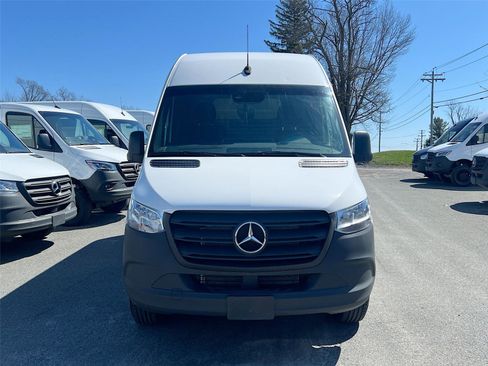 Certified 2024 Mercedes-Benz Sprinter 2500 image 8