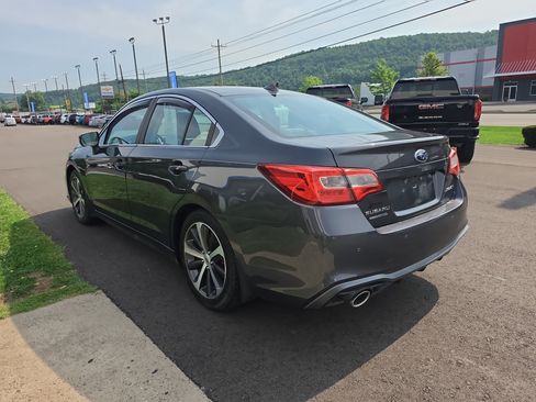 Used 2018 Subaru Legacy 2.5i Limited AWD/4WD image 6
